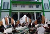 Foto kolase: Masjid Jami' Baitul Mujahidin Alkautsariyyah Demak. (Dok.Ist)
