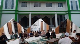 Foto kolase: Masjid Jami' Baitul Mujahidin Alkautsariyyah Demak. (Dok.Ist)