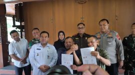 Kedua ormas antara Pemuda Pancasila (PP) dan Grib Jaya berdamai. Ditandai kesepakatan perjanjian antara Ketua PP Blora dan Ketua Grib Jaya Blora. (Dok.Is)