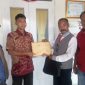 Ketua BPAN LAI Kudus Hartono bersama Ketua BPAN LAI Jepara, saat memberikan surat ke Dinas Kesehatan Kabupaten (DKK) Jepara. (Dok.Ist)