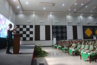 Foto: Komandan Kodim 0718/Pati Letkol Inf Jon Young Saragi, S.Sos., M.I.P, saat memberikan arahan di depan seluruh anggotanya dan Persit. (Dok. Ist)