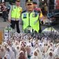 Foto: Polres Grobogan bersama jamaah pengajian peserta haul akbar Al-Khidmah 2025. (Dok. ist)