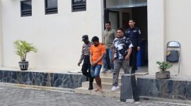 Foto: Tersangka saat digiring petugas Polres Demak. (Dok. Ist)