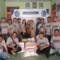 Foto: Anggota Grobogan Network saat berpose bersama pengasuh panti asuhan, usai penyerahan bantuan sosial. (Dok. Ist)