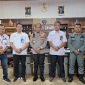 Foto: Kunjungan silaturahmi Adm KPH Telawa Heri Nur Afandi S.Hut M.Si bersama Adm KPH Surakarta Ir. Ronny Merdyanto S.Hut, di Mapolres Sragen. (Dok. Ist)