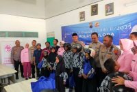 Polres Blora menggandeng sejumlah awak media dalam kegiatan Ramadhan Berbagi di Sekolah Luar Biasa (SLB) Negeri Randublatung pada Rabu, (12/3/2025).