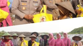 Foto: Kegiatan Kapolres Blora AKBP Wawan Andi Susanto, saat bagikan nasi kotak dan Takjil.