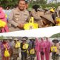 Foto: Kegiatan Kapolres Blora AKBP Wawan Andi Susanto, saat bagikan nasi kotak dan Takjil.