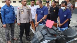 Tersangka curhat saat dihadirkan dalam pres rilis ungkap kasus.