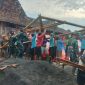 Kegiatan Kodim Pati bantu warga dirikan bangunan rumah usai kebakaran.