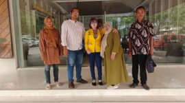 Kuasa hukum korban, Dedy Afriandi Nusbar, S.H, saat mendampingi korban dugaan penipuan jual beli tanah.