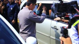 Kapolri Jenderal Listyo Sigit Prabowo, saat mengunjungi stasiun Tawang Semarang.