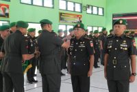 Kegiatan serah terima jabatan (Sertijab) Komandan Kodim 0721/Blora yang berlangsung khidmat di Aula Makoyonif 410/Alugoro, Jalan Jenderal Sudirman, Kelurahan Bangkle, Kecamatan Blora, Rabu (9/4/2025).