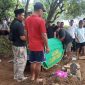 Suasana pemakaman jenazah Moch Safiq di TPU setempat. Jumat (11/4/2025).