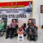 Personel Polres Jepara dan prajurit Kodim, saat melakukan donor darah.