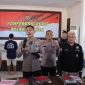 Kapolres Demak AKBP Ari Cahya Nugraha, saat ungkap kasus pencurian mobil dengan menduplikat kunci.