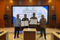 KPH Telawa dan Kejari Grobogan, saat menandatangani Nota kesepahaman penanganan masalah hukum bidang Perdata dan Tata Usaha Negara (PTUN) wilayah Kabupaten Grobogan.