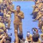 Gubernur Jateng Ahmad Luthfi, saat memberikan pendidikan pada kegiatan Sekolah Antikorupsi di GOR Indoor Jatidiri, Kota Semarang. Selasa (29/4/2025).