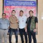 Foto: Dua dari kiri, Jatmiko, pihak Managemen perusahaan transportir BBM khusus industri PT Jagad Trans Energi, saat berada di kantor BPAN Jawa Tengah, Demak.