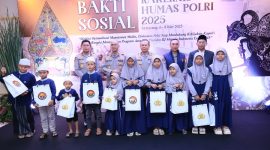 Kegiatan Rakernis Humas Polri di Akpol Semarang, dibarengi giat bakti sosial.
