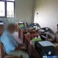 Pelaku pemukulan saat diperiksa polisi.