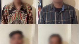 Foto blur: 4 pelaku terduga pengeroyokan saat diamankan Polres Demak.