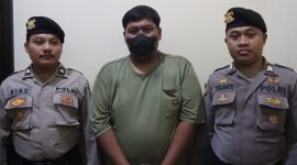 Satu pelaku penganiayaan saat diamankan Polres Demak.