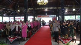 Pengurus Bhayangkari Cabang Demak saat menggelar acara bertajuk 