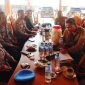 Suasana kegiatan mediasi yang difasilitasi Polres Blora, dihadiri Perhutani dan LSM Rejo Semut Ireng.