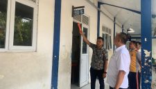 Petugas Polres Demak, saat melakukan penanganan kasus kekerasan di SMPN 1 Karangawen, Demak