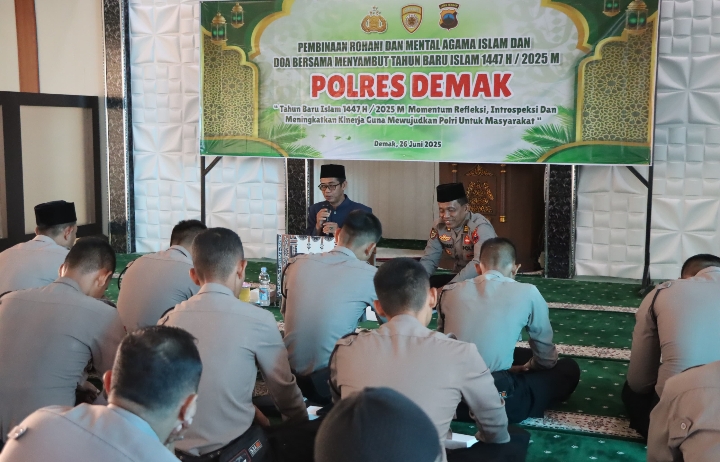 Polres Demak, saat gelar pengajian dan doa bersama sambut tahun baru Islam.