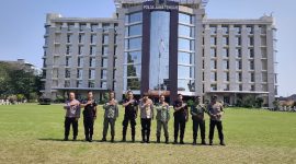 Personil KPH Telawa bersama Polri saat berpose didepan gedung Polda Jawa Tengah.