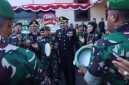 Suasana Polres Jepara saat mendapatkan kejutan nasi tumpeng dari Kodim Jepara.