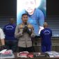 Kapolres Demak AKBP Ari Cahya Nugraha, saat ungkap kasus pencurian dan dan kekerasan. Nampak tersangka dihadirkan.