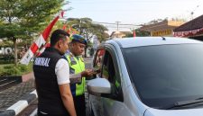 Sipropam Polres Demak, saat melaksanakan Penegakan Ketertiban dan Pendisiplinan (Gaktibplin) terhadap anggota.