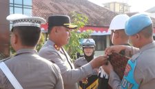 Kapolres Blora, AKBP Wawan Andi Susanto, saat upacara gelar operasi patuh candi 2025.