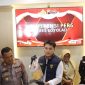Polres Boyolali saat mengungkap kasus kekerasan terhadap anak. Nampak Kasat Reskrim AKP Joko Purwadi pimpin konferensi pers.