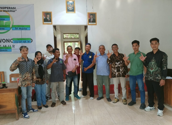 Para pengelola wisata di kawasan KPH Telawa saat kegiatan kesepakatan pembayaran PNBP.