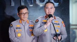 Kepala Biro Penerangan Masyarakat (Karopenmas) Divhumas Polri Brigjen Pol. Trunoyudo Wisnu Andiko, saat memberikan imbauan terkait imbauan lindungi jurnalis saat bertugas.