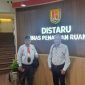 Ketua DPD LAI BPAN Jateng, Yoyok Sakiran (kiri) bersama rekannya, saat berada di kantor Distaru Kota Semarang.