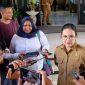 Wali Kota Semarang, Agustina Wilujeng Pramestuti, saat dimintai keterangan oleh wartawan.