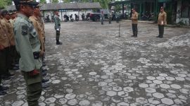 Suasana upacara Hari Sumpah Pemuda Perhutani KPH Randublatung.