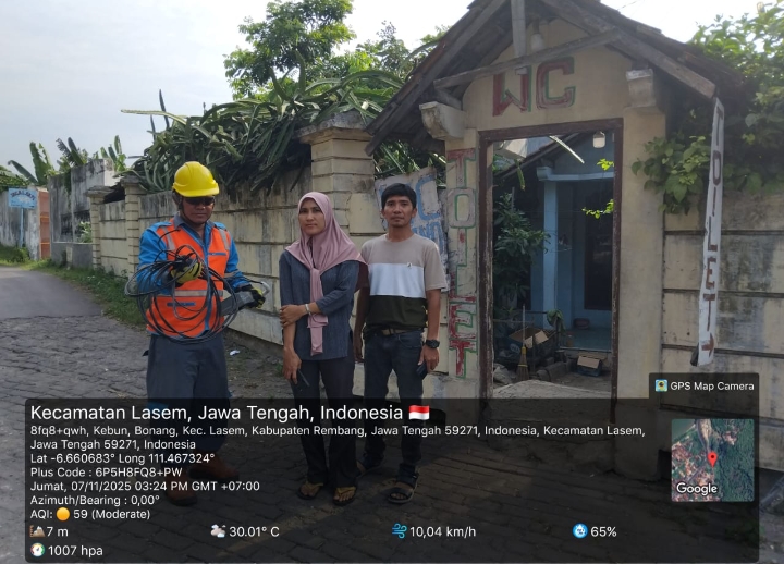 Fifi bersama pihak PLN