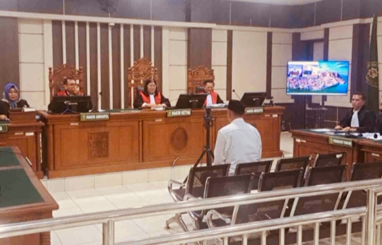 Majlis hakim Pengadilan Tipikor Semarang, saat membacakan putusan vonis penjara.