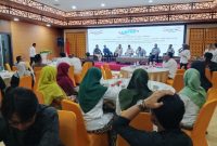 Suasana kegiatan gelar diskusi publik dalam rangka memperingati Hari Anti Korupsi Sedunia oleh Ormas LKISS Kudus.