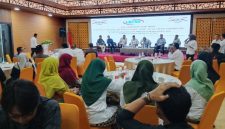 Suasana kegiatan gelar diskusi publik dalam rangka memperingati Hari Anti Korupsi Sedunia oleh Ormas LKISS Kudus.