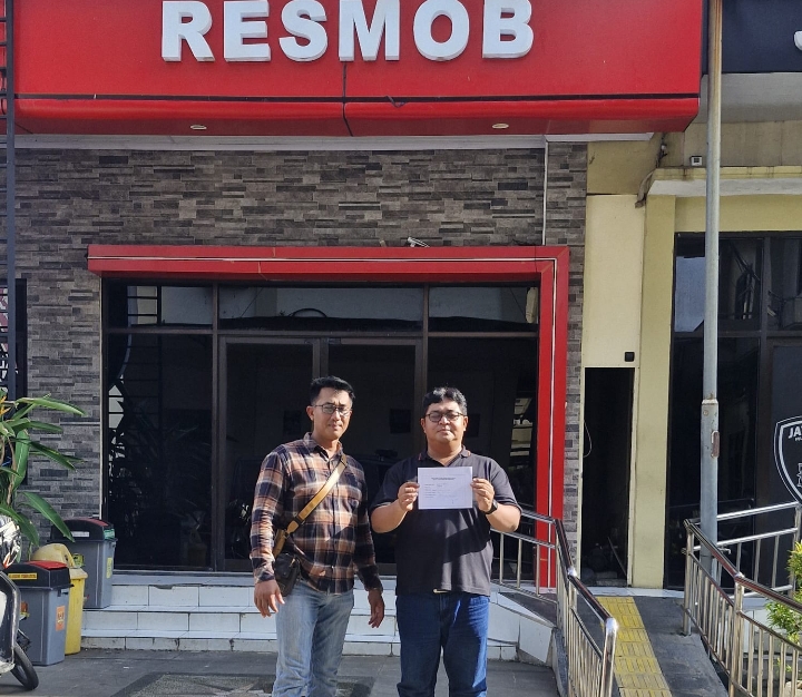 Ardianto usai melaporkan dugaan tindakan kekerasan dan penyekapan di Polrestabes Semarang.