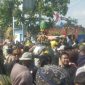 Masyarakat  eks Kawedanan Randublatung, Kabupaten Blora, saat persiapan berebut gunungan.