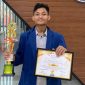 Foto: Moh Yunus, saat meraih Juara 1 Lomba Essay Law Fest Unwahas.