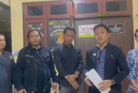 Kuasa hukum NH, usai melaporkan oknum advokat terkait dugaan pemerasan di Polres Rembang.